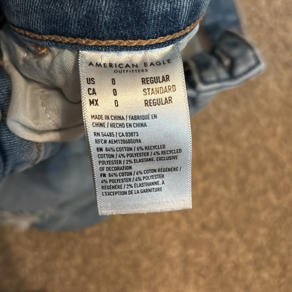 BUNDLE OF AMERICAN EAGLE SKINNY JEANS - Picture 4 of 6